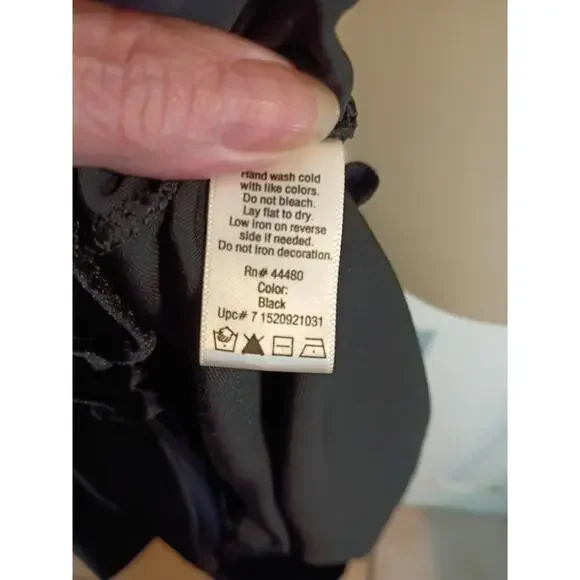 White Stag 1 Pc. Cardigan Looks Like 2pc Black Velvet Sz XL Holiday Festive... - Picture 9 of 9